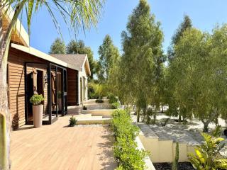 Kenz Essia Immersive chalet in a private farm with pool and open views - 5