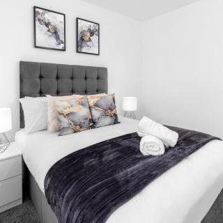 Stylish Two Bed Apartment - Balcony - Parking - Netflix 4MC - 9