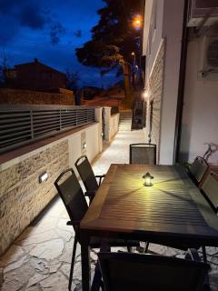 Apartman NAI WITH PRIVATE PARKING AND JACUZZI - Rijeka - 8