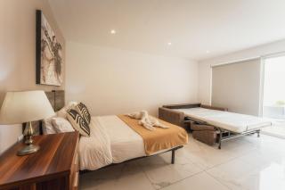 Cozy Penthouse in the Heart of Paceville with seaview - Olo Living by SF Homes - 4