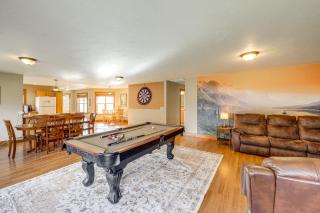 Columbia Falls Private Retreat Pool Table and Deck! - 2