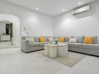 شقة فندقية علوية داخل فيلا سكنية حي الرمال دخول ذاتي - 7