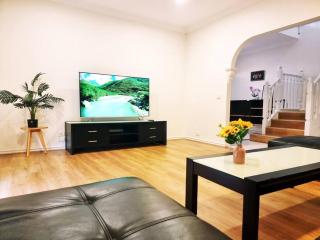 Rosie House-Spacious comfortable Home - 5