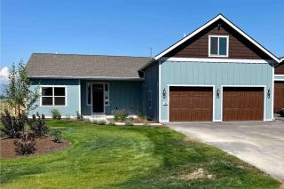 Glacier-Area Home• HotTub+ Heated Patio• 3 Baths - 9