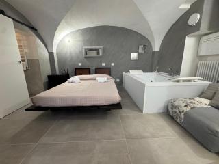 Noah Suite & Apartments - 8