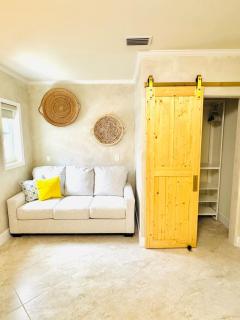 Italian Amalfi Cottage - Walk to the beach - Hot Tub - 2