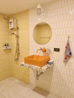 Retrovibes Sathorn BTS Saphan Taksin ICONSIAM Asiatique Chao Phraya Max 9 persons - 4