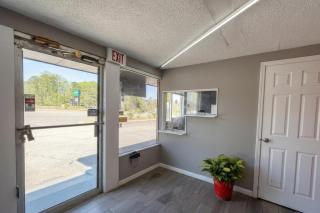 8 Inn By Capital O Americus US 19 - 4