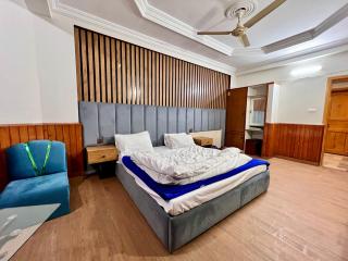 Deans Hotel Murree - 9