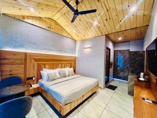 The Edge Heavan Resort - Luxury Rooms With Open Terrace Near JW Marriott - 2