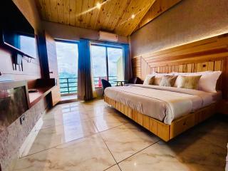 The Edge Heavan Resort - Luxury Rooms With Open Terrace Near JW Marriott - 7