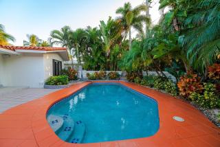 Pompano Beach Villa Waterfront with Heated Pool and Docking - 6
