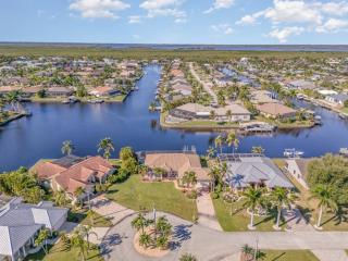 Rose Lake Escape Gulf Access & Pet Friendly - 5