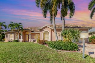 Rose Lake Escape Gulf Access & Pet Friendly - 2