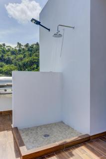 Ocean View Retreat-Rooftop Deck & Panoramic Views - 3