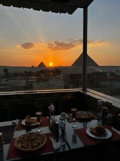 nova pyramids inn - 4