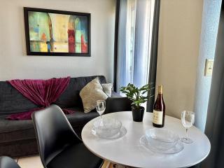 1802 Remodeled 2BR Condo at Enclave Suites - 2
