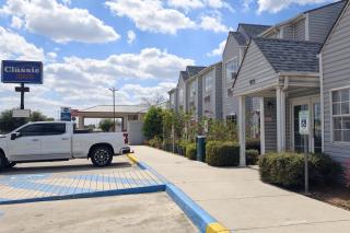 Classic Inn San Marcos, TX - 8