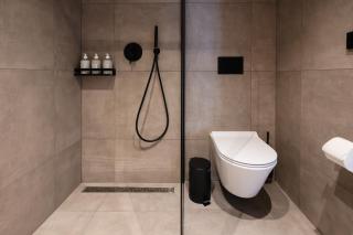 Black Sand Hotel - 4