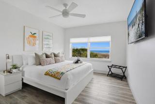 Be A Nomad -1 Min to Jacksonville Beach - 2 Bed 2 Bath - Sleeps 6 Free Parking - 3