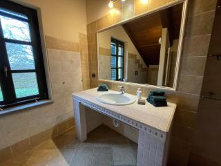 Charming Italian Home sleeps 14 Cantarana - 4