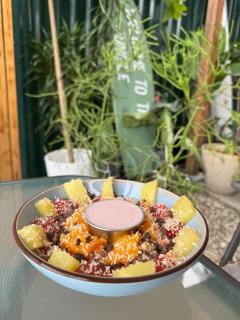 Habitación con vista al mar sobre una cafetería más desayuno - 2