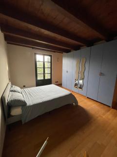 Charming Italian Home sleeps 14 Cantarana - 6