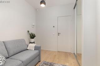 2BR Kalamaja flat with private lift & roof terrace - 9