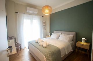 Elegant 2BR Residence - Walk to Acropolis & Plaka - 8