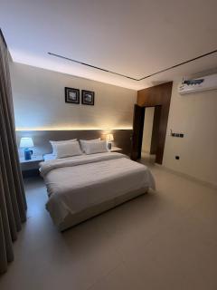 غرفه وصاله مع اطلاله فاخره مع بلكونه - 6