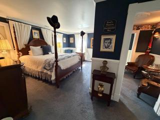 A Williamsburg White House Inn - 6
