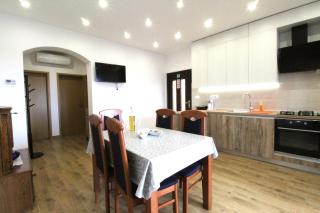 Apartment Tre pini 1 - 4