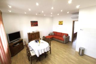 Apartment Tre pini 2 - 3