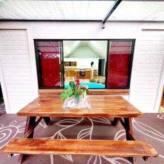 Family House with Private Pool - 2