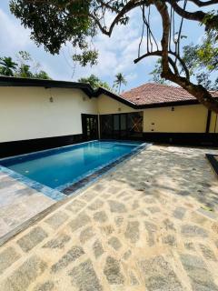 Heritage Garden Boutique - 2