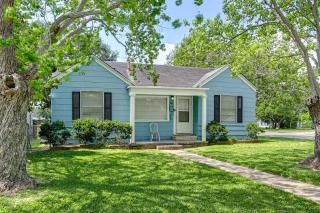Port Arthur Homebase: Work, Dine & Play! - 0