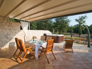Villa BOBO's Place with Jacuzzi - 4