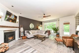Modern farmhouse in the Woods - 6