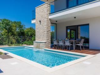 Villa Irena with pool - 9