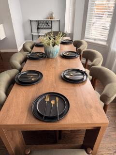 Modern 5BR Home with Backyard and Parking near NYC and Metlife Stadium - 3