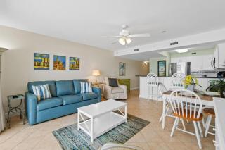 Pelican Isle 214 - 3
