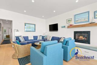 Oceanfront Harbor House - 7