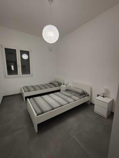 DeLUXe White - 8