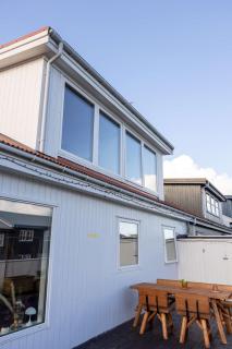 Nordic Townhouse in Peaceful and Prime Neighborhood - 2