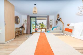 Studio 6 Alamanda Resort Orient Bay - 3