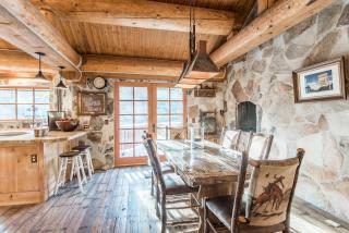 River House - Astonishing Home Nestled in the Forest, Pool Table, Fireplace, Nature View - 7