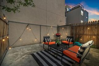 Big 3BR Near Art Museum- Family Game Room Patio - 8