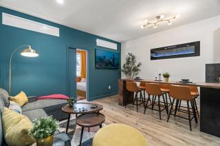 Old City Parking City Views- Minutes to Stadium - 4