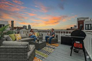 Old City History Roof Deck Minutes to Stadiums - 7