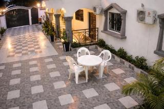 Cutting Edge Guest House - 8